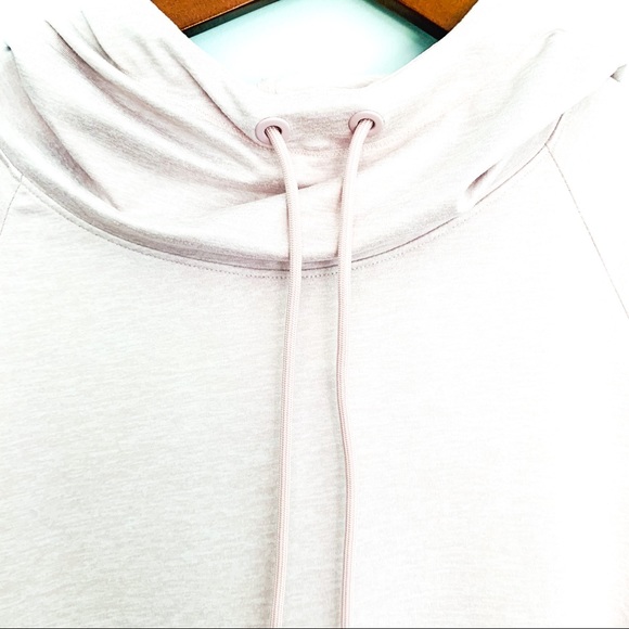 ❤️ SOLD ❤️Athleta | Light Pink Active Hoodie - Picture 3 of 7
